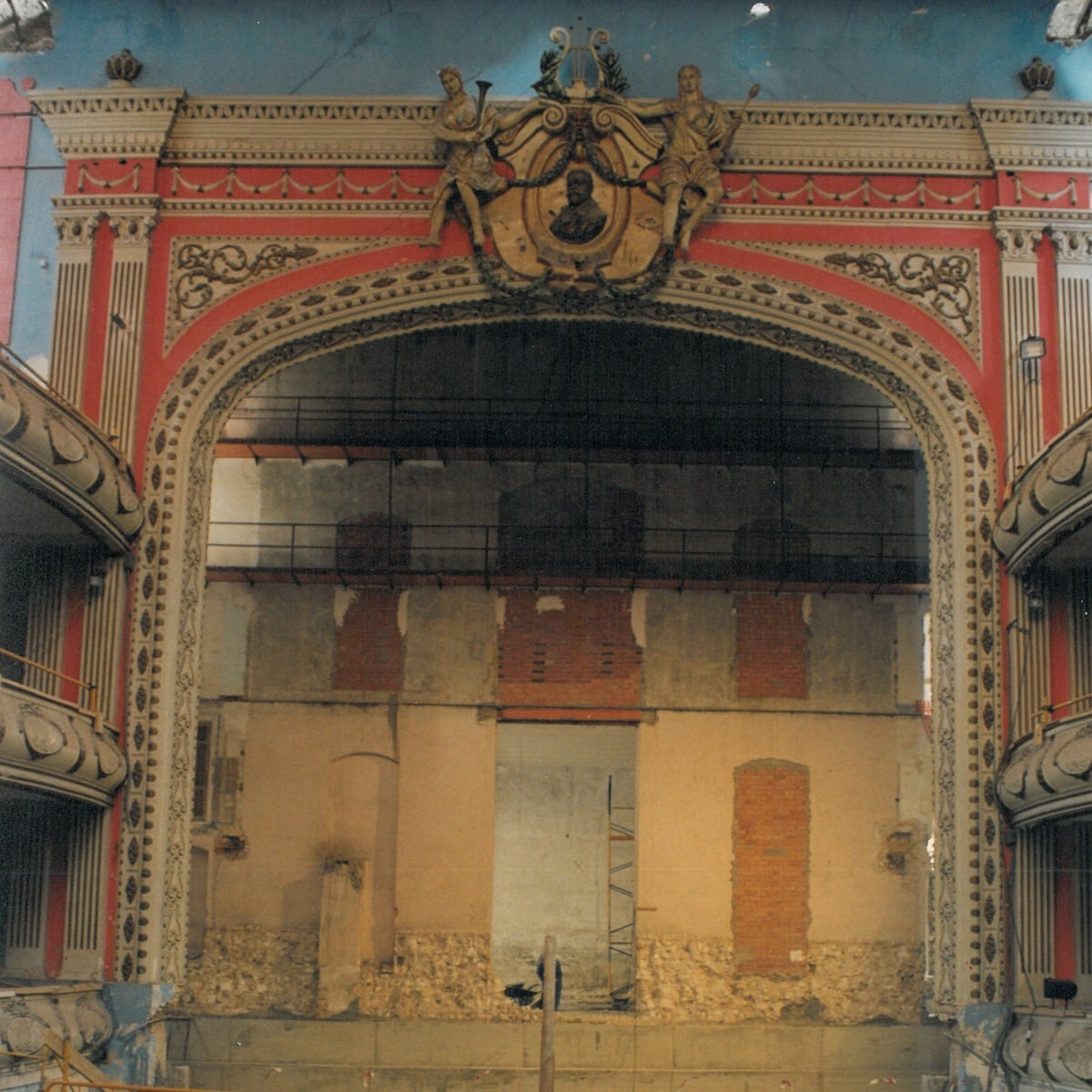 Teatro Chapí antes de la rehabilitación actual