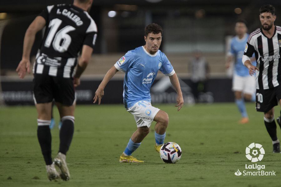 Armando, una de las novedades en el once inicial en una imagen de La Liga