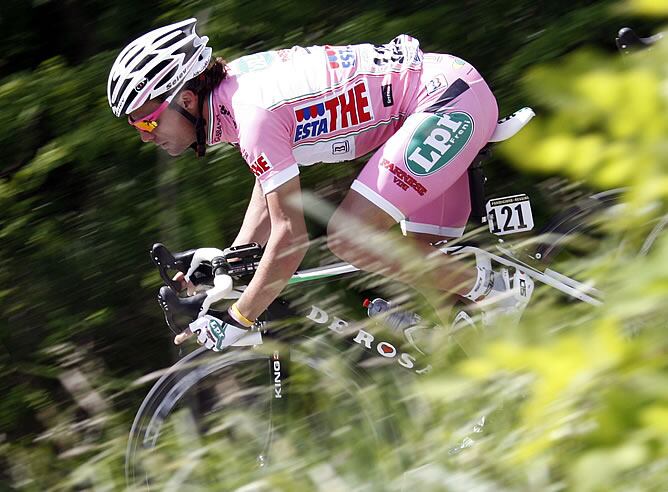 Di Luca se consolida como líder del Giro