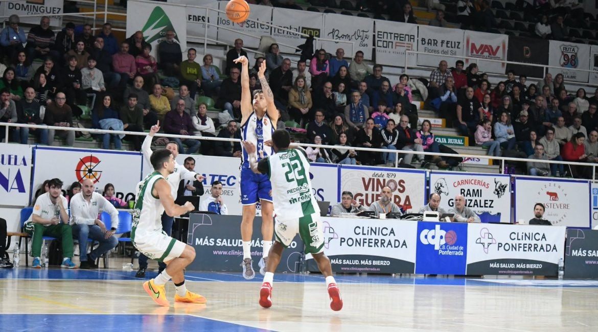 La escuadra berciana se mostró superior en el primero y en el tercer cuarto para superar al Coto Córdoba