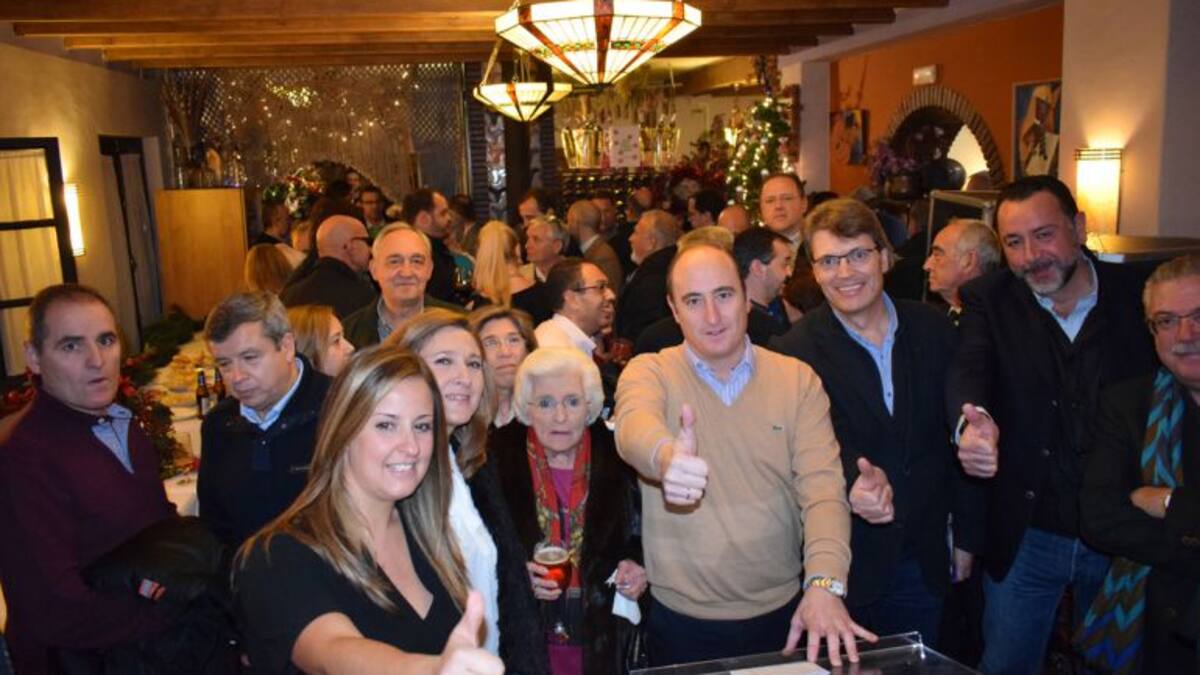La alternativa a Sebastián Pérez aprovecha la Navidad para lanzar su campaña