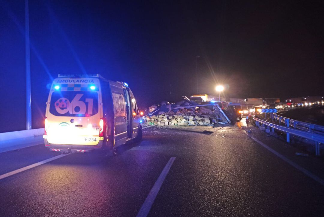 Siniestro del camión en la A-4.