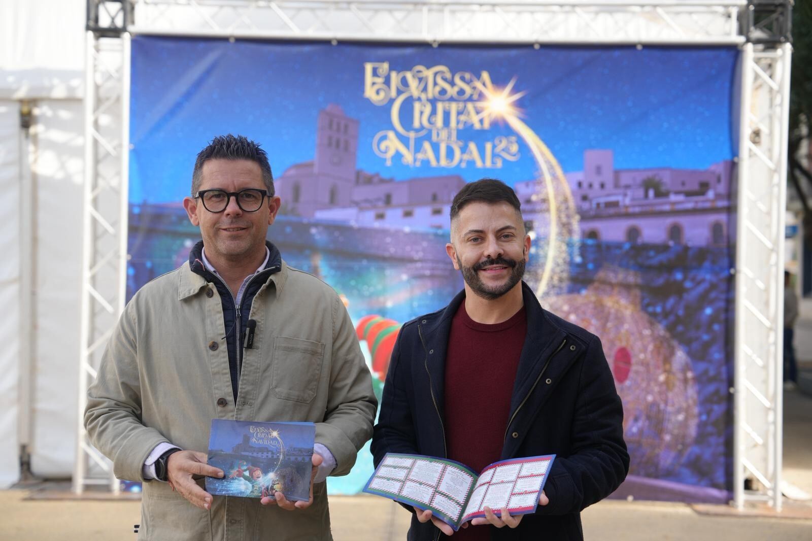 El alcalde y el concejal de Fiestas durante la presentación