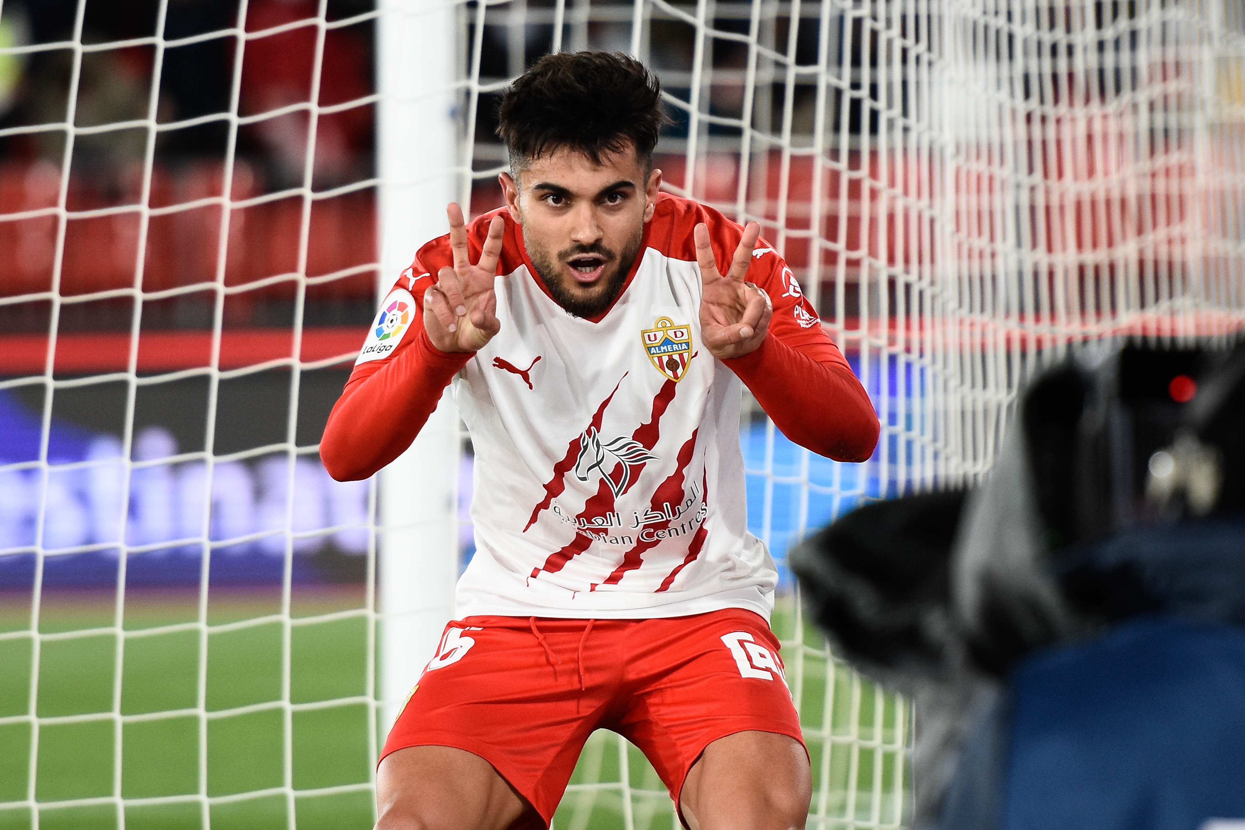 Arnau Puigmal celebrando el gol contra el Fuenlabrada.