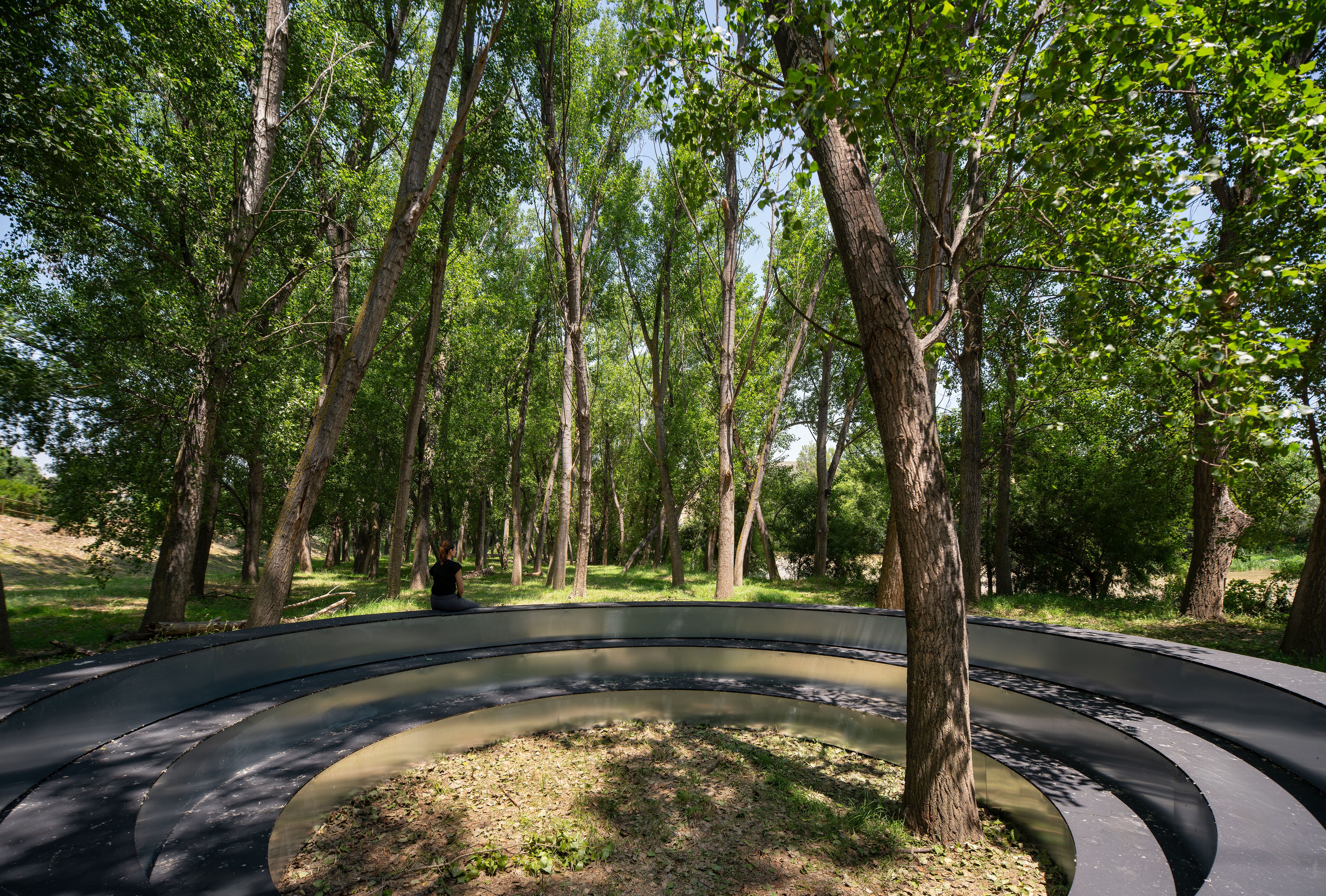 Herejes. Traumnovelle (Bélgica), en el soto del Ebro
