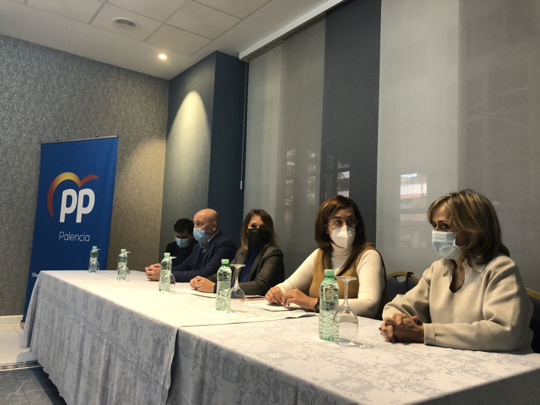 La Consejera de Educación, Rocío Lucas, ha visitado Palencia para reunirse con colectivos educativos