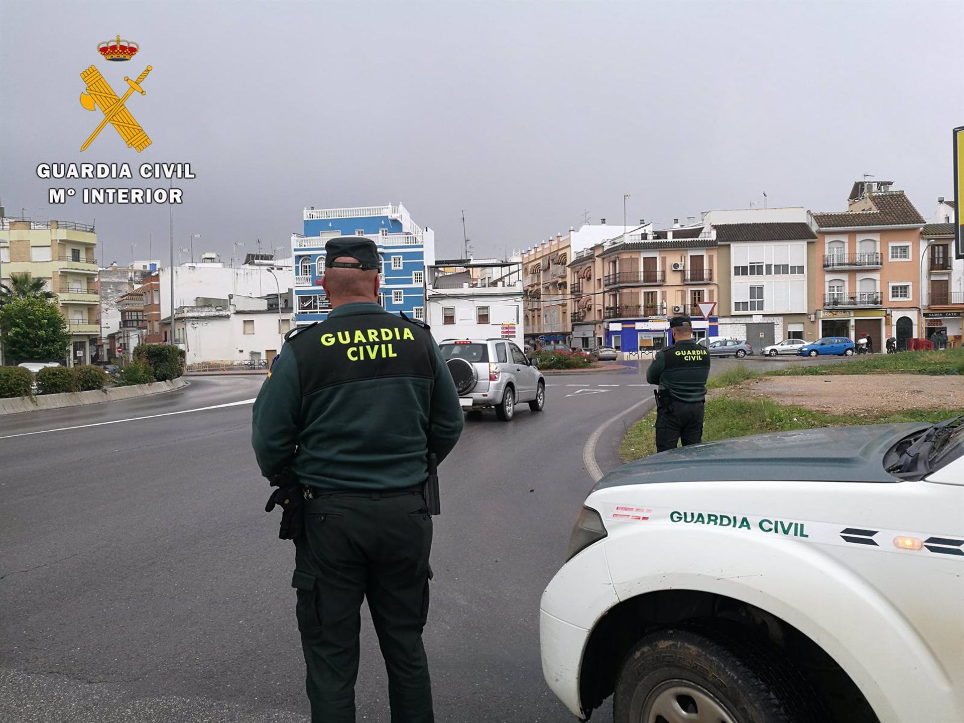 Patrulla de la Guardia Civil en Puente Genil (EP)