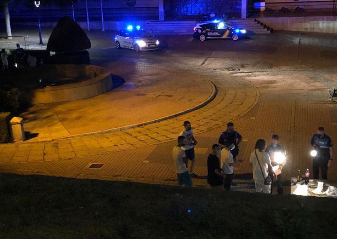 Imagen de la Policía Local durante uno de los controles 