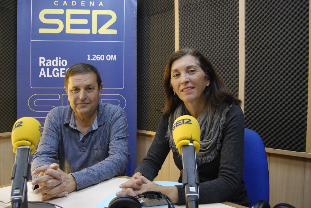 Rogelio Fernández y Josefina Riesco durante su intervención en Hoy por Hoy Campo de Gibraltar.