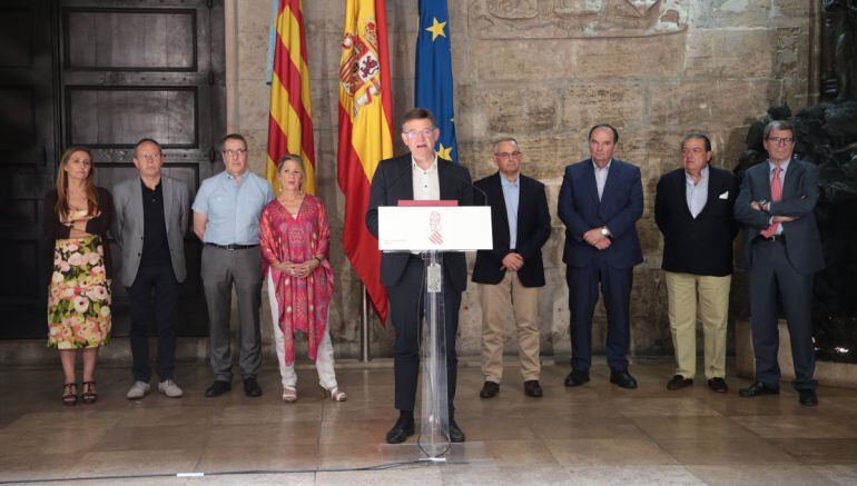 Generalitat, empresarios y sindicatos en la cumbre para analizar las medidas a tomar después de que Valencia haya sido aislada en el mapa de corredores transeuropeos