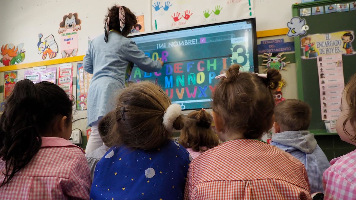 Najat El Hachmi: "Fomentar el pesimismo"