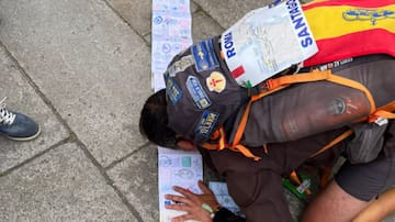 Los 3.000 kilómetros a pie para unir Roma con Santiago del campellero José Arredondo