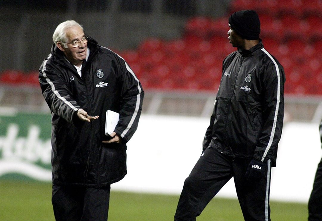 Luis Aragonés y Samuel Eto&#039;o en un entrenamiento con el RCD Mallorca