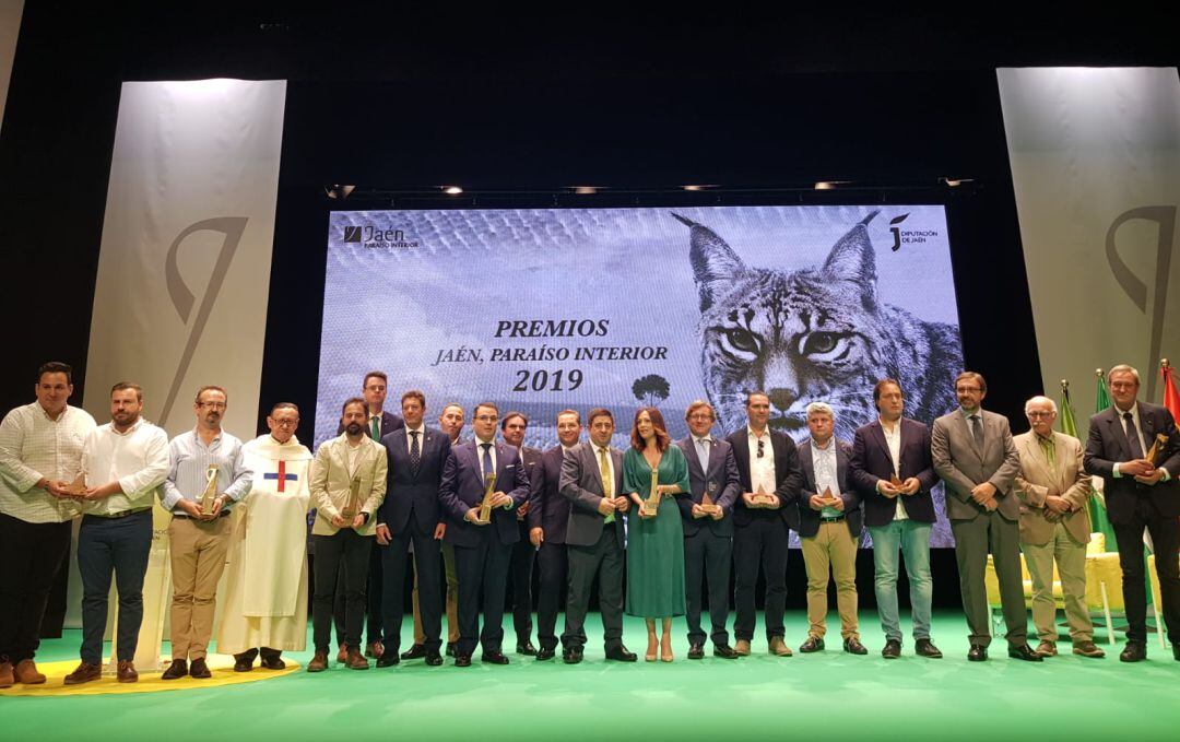 Foto de familia Premios Jaén Paraiso Interior 2019.