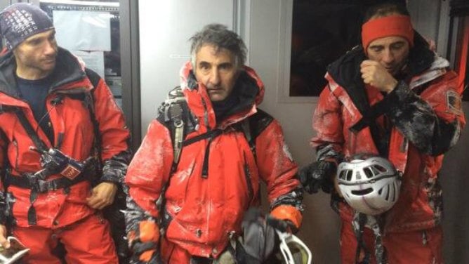 Efectivos de los Bomberos madrileños,en el Puesto de Mando Avanzado