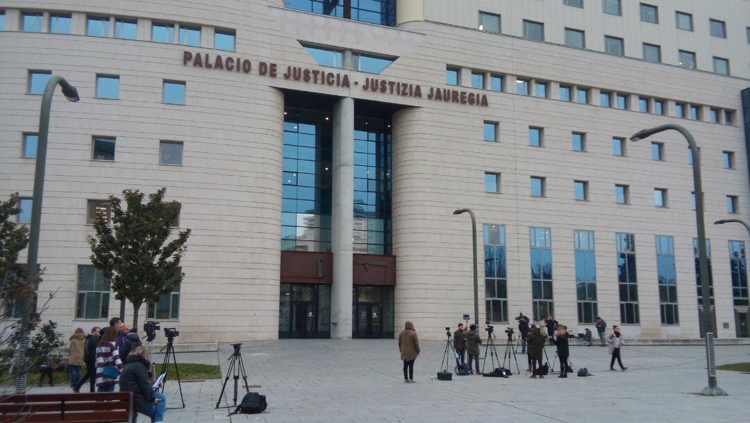 Exterior del Palacio de Justicia de Pamplona