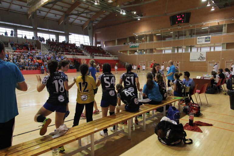 Vanesa Amorós y sus niñas siguen soñando