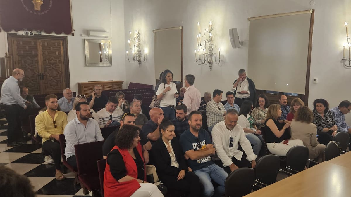 Alcaldes de la provincia de Cáceres reclaman igualdad de financiación para las residencias municipales frente a las privadas