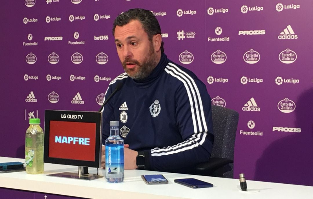 Sergio en la sala de prensa de Zorrilla