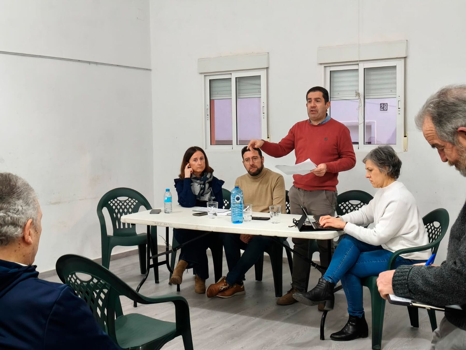 El alcalde, Toni Francés, estuvo acompañado por los concejales Àlex Cerradelo y Aroa Mira