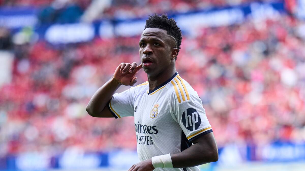 Vicente del Bosque defiende a Vinicius : "Cada uno tiene su carácter y tenemos la obligación de aceptar a cada uno como es"