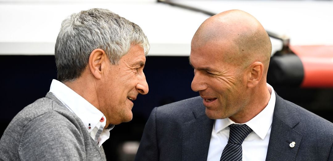 Setién y Zidane, durante el último partido liguero de la campaña pasada en el Santiago Bernabéu