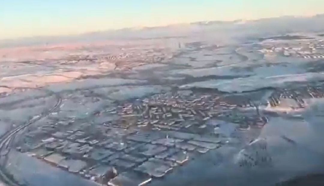 Así ha sido el aterrizaje en el aeropuerto madrileño.