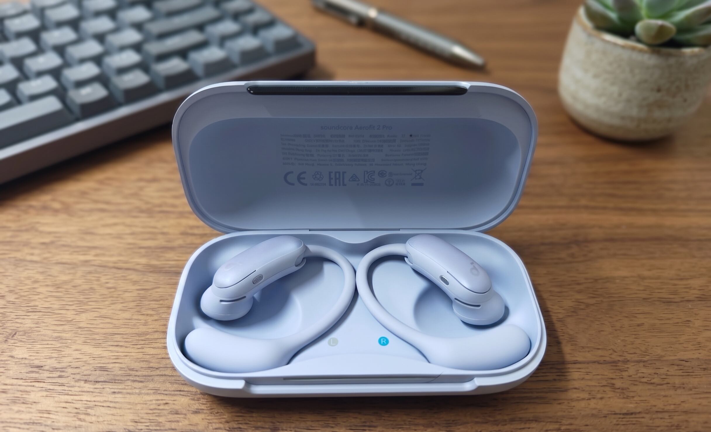 Así son los Soundcore AeroFit 2 Pro.