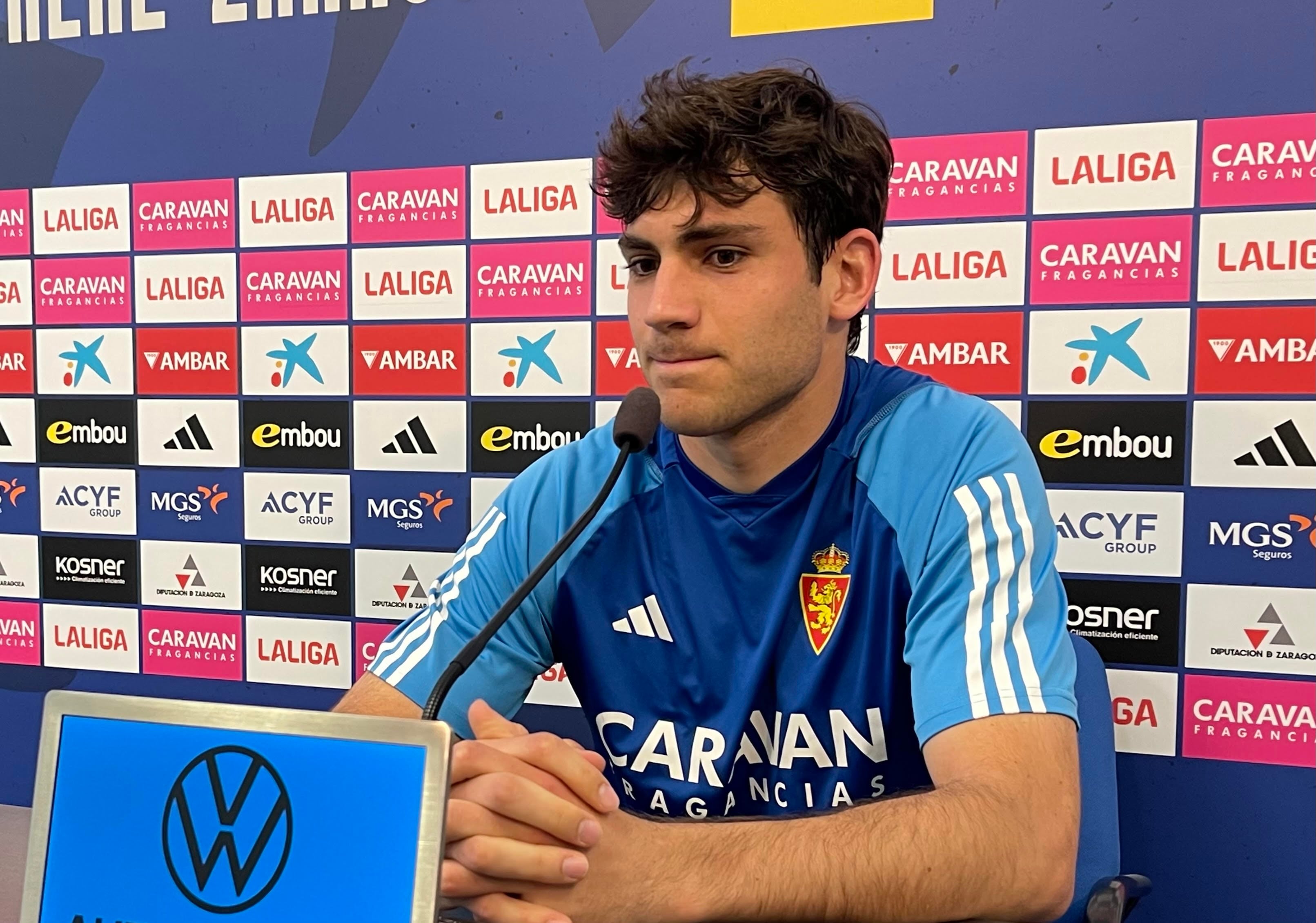 Iván Azón, durante la rueda de prensa en la Ciudad Deportiva