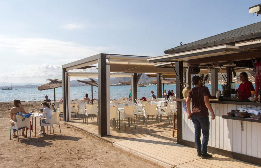 Foto de archivo chiringuito del Mar Menor