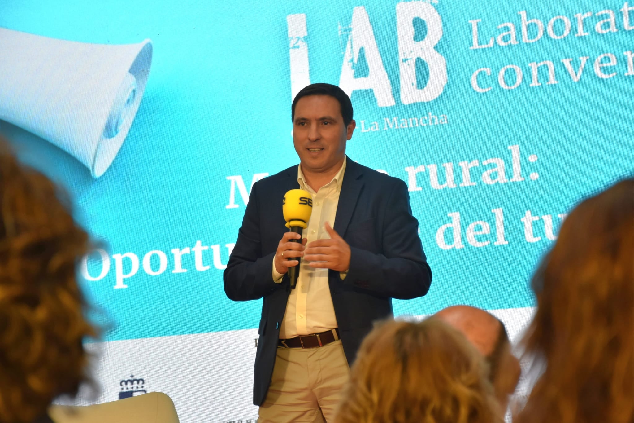 Martínez Chana, durante su intervención en el Laboratorio de Conversación de la Cadena SER