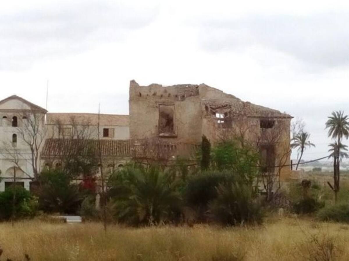 Huermur denuncia derrumbes en Torre Guil