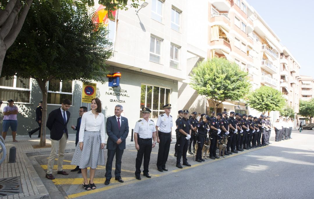 Actos de celebración del 30 aniversario de la Comisaría de la Policía Nacional de Gandia. 