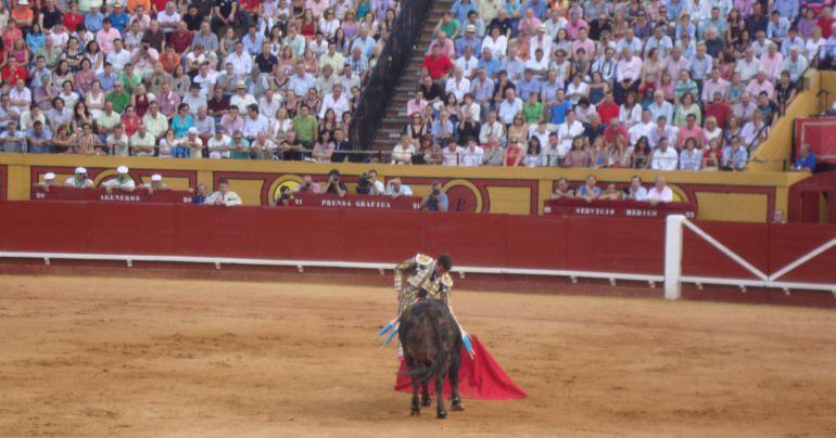 Celebración de una corrida de toros en la Plaza de Toros de Algeciras.