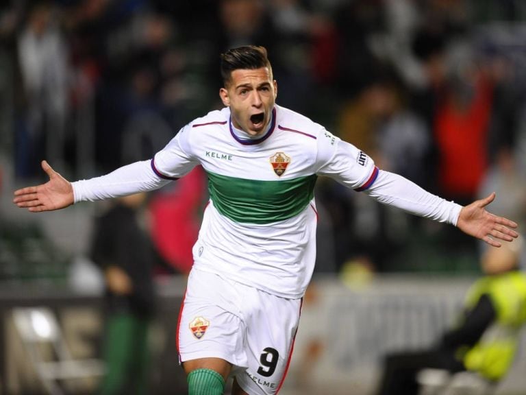 Sergio León celebra un gol con el Elche en la Liga 2015-2016 en Segunda División