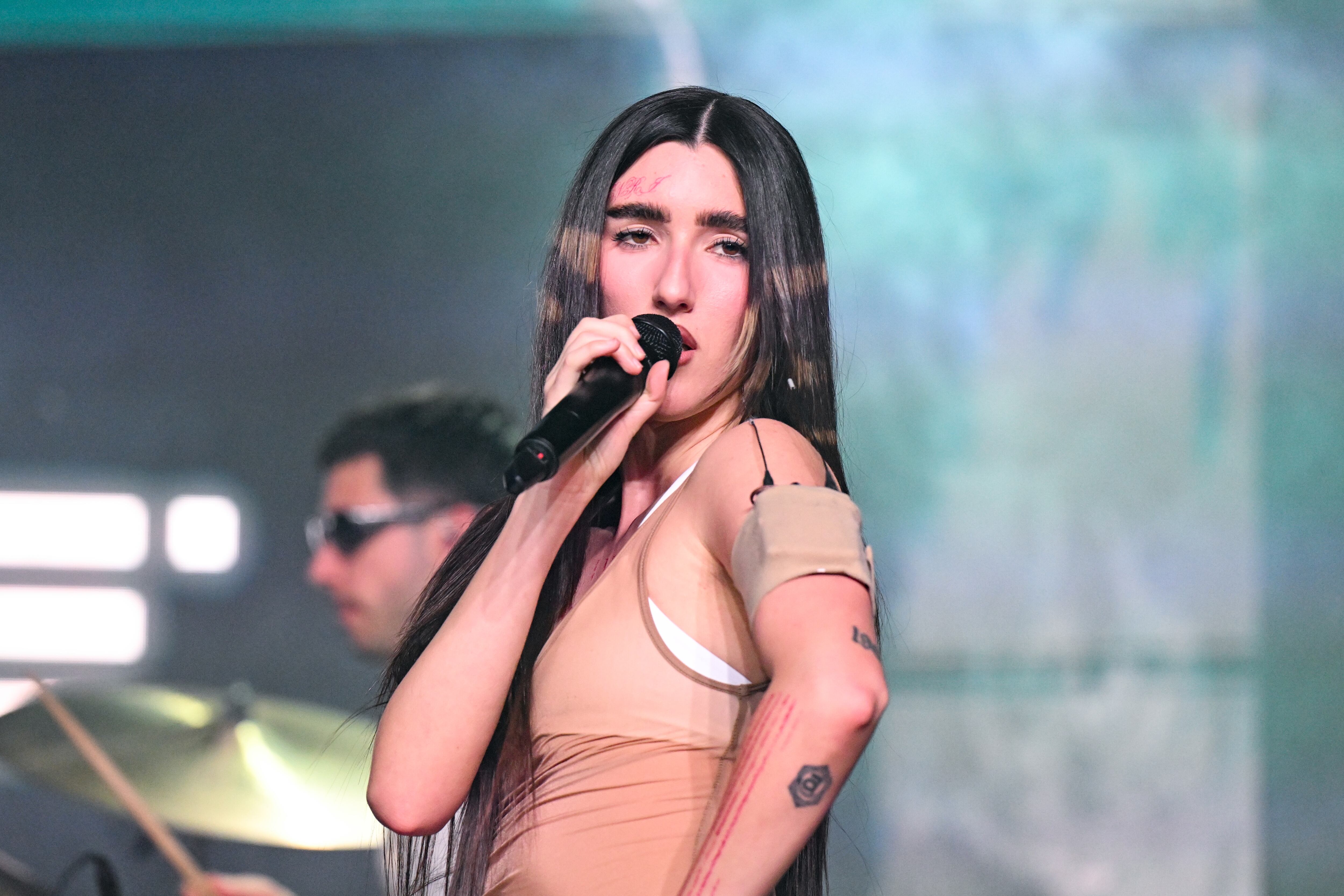 La artista española Judeline, en el escenario de Coachella 2025 en California el pasado 19 de abril.