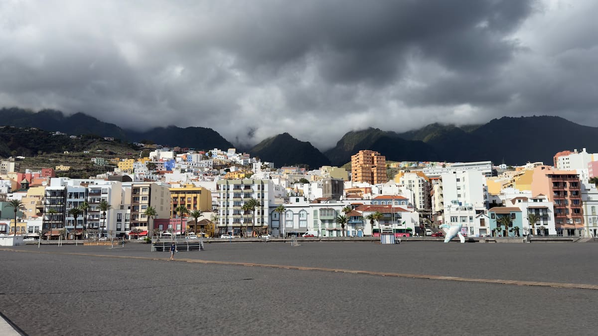 Jessica de León: "Están pidiendo cinco días mínimo como requisito y eso está afectando a las reservas"