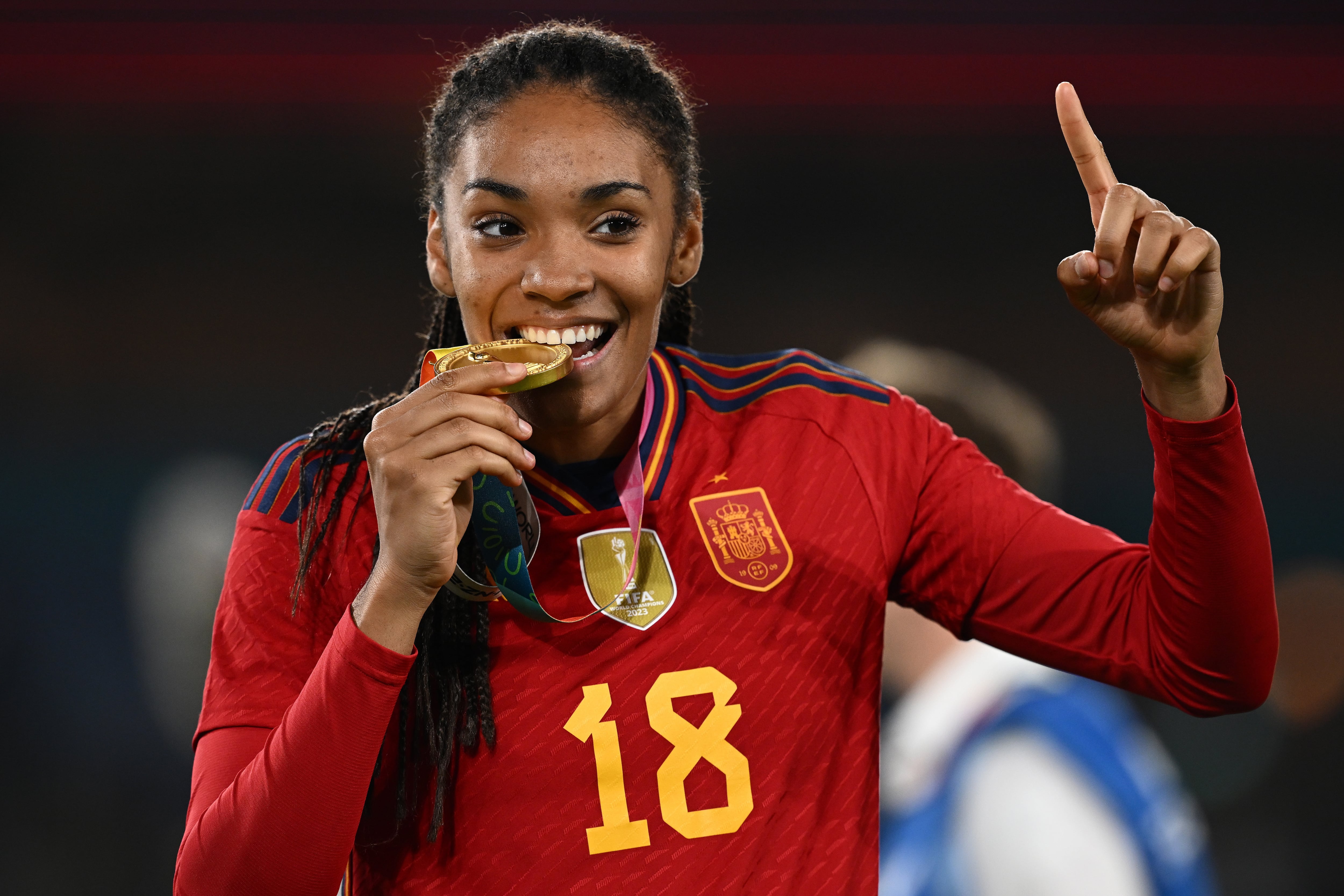 Sydney (Australia), 20/08/2023.- Salma Paralluelo of Spain celebrates winning the FIFA Women&#039;s World Cup 2023 Final soccer match between Spain and England at Stadium Australia in Sydney, Australia, 20 August 2023. (Mundial de Fútbol, España) EFE/EPA/DAN HIMBRECHTS AUSTRALIA AND NEW ZEALAND OUT
