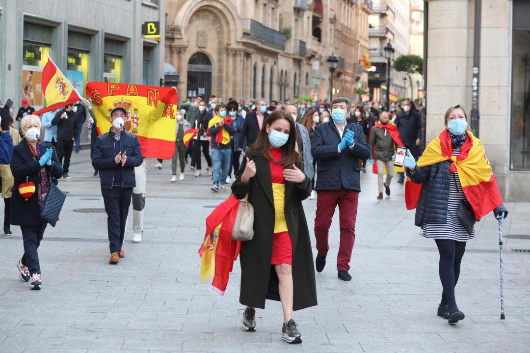 Los manifestantes, por las calles de Salamanca.