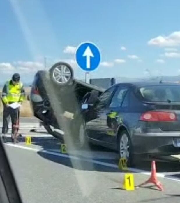 Seis heridos tras la colisión de dos vehículos en el desvío hacia Abades de la N-110