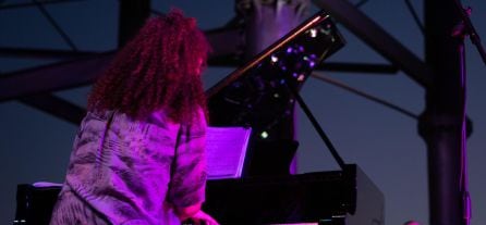 La pianista onubense Carmen Noja durante el concierto &quot;Entre dos orillas&quot;