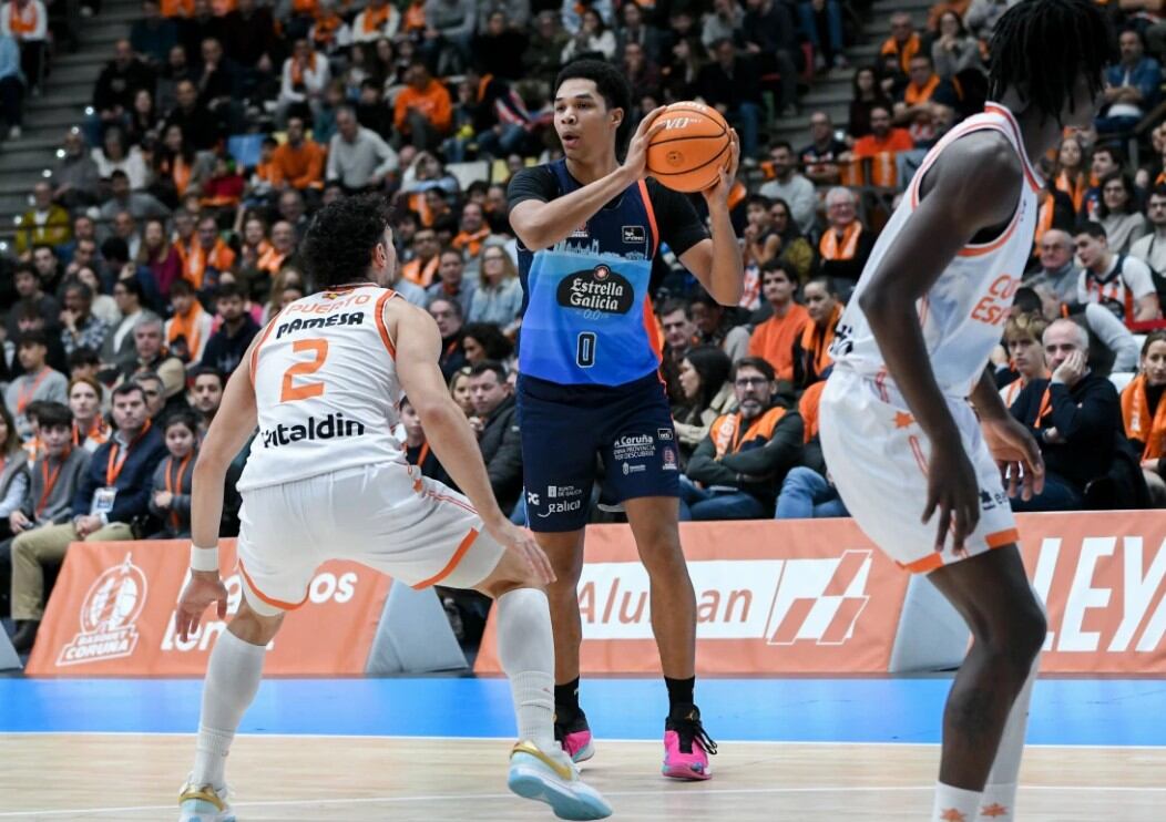 Omar Thiam durante un partido de la pasada temporada con Basket Coruña en ACB