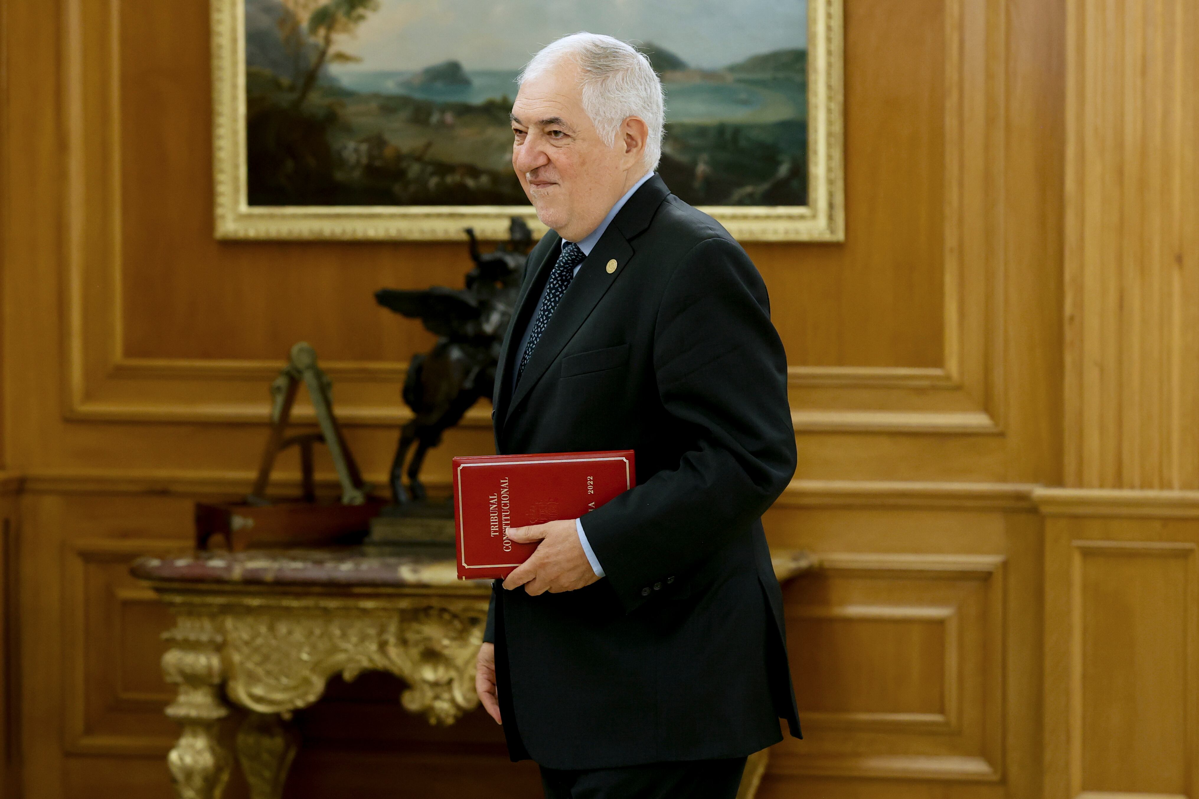 MADRID, 13/09/2023.- El presidente del Tribunal Constitucional, Cándido Conde-Pumpido, este miércoles en el palacio de la Zarzuela en Madrid, donde ha sido recibido por el rey Felipe VI. EFE/ Juan Carlos Hidalgo