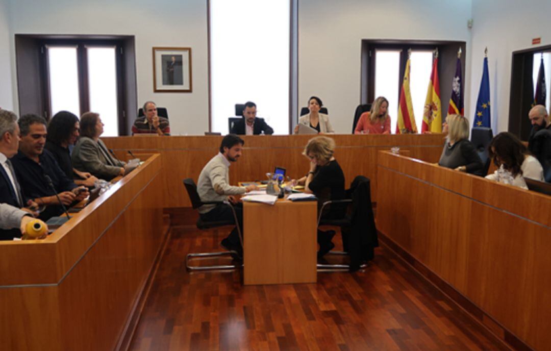 Imagen del pleno del Ayuntamiento de Ibiza
