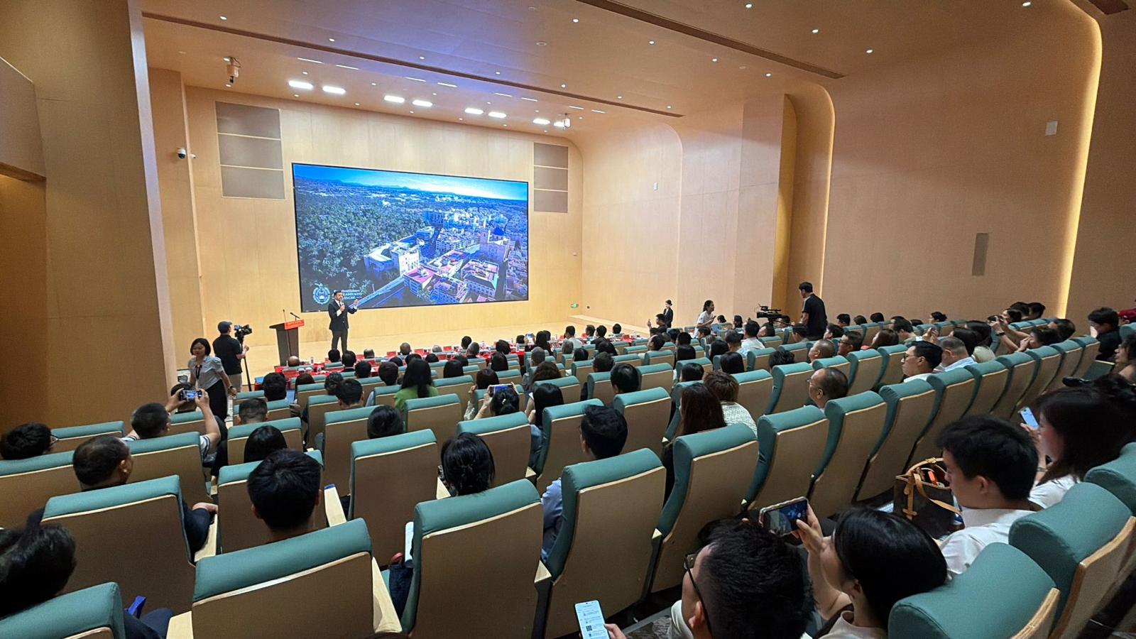 Presentación Elche en China