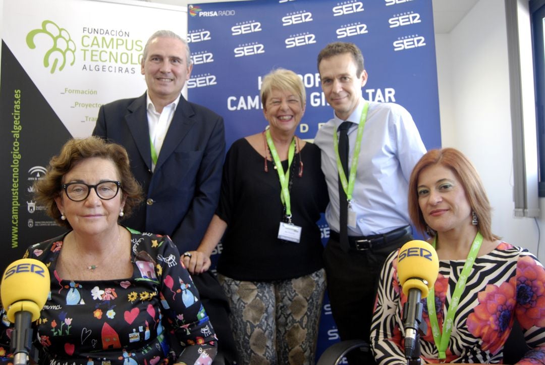 Concha Villaescusa, Esteban Pachá, Ana Villaescusa, Andrés Payo y Rosa Rodríguez Cano hablaron del III Encuentro de Investigadores Campus Tecnológico.