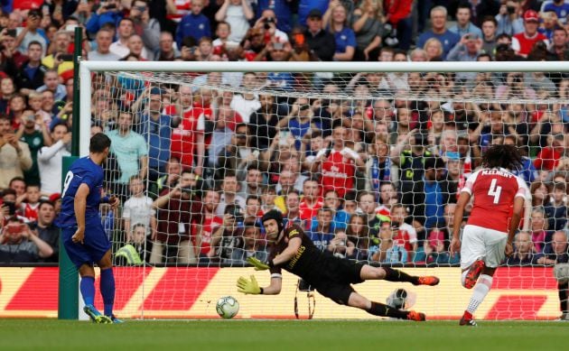 El delantero español erró un penalti frente a Cech en el partido amistoso de la International Champions Cup. El partido lo acabó ganando el conjunto gunner en los penaltis tras empatar a uno en los 90 minutos.