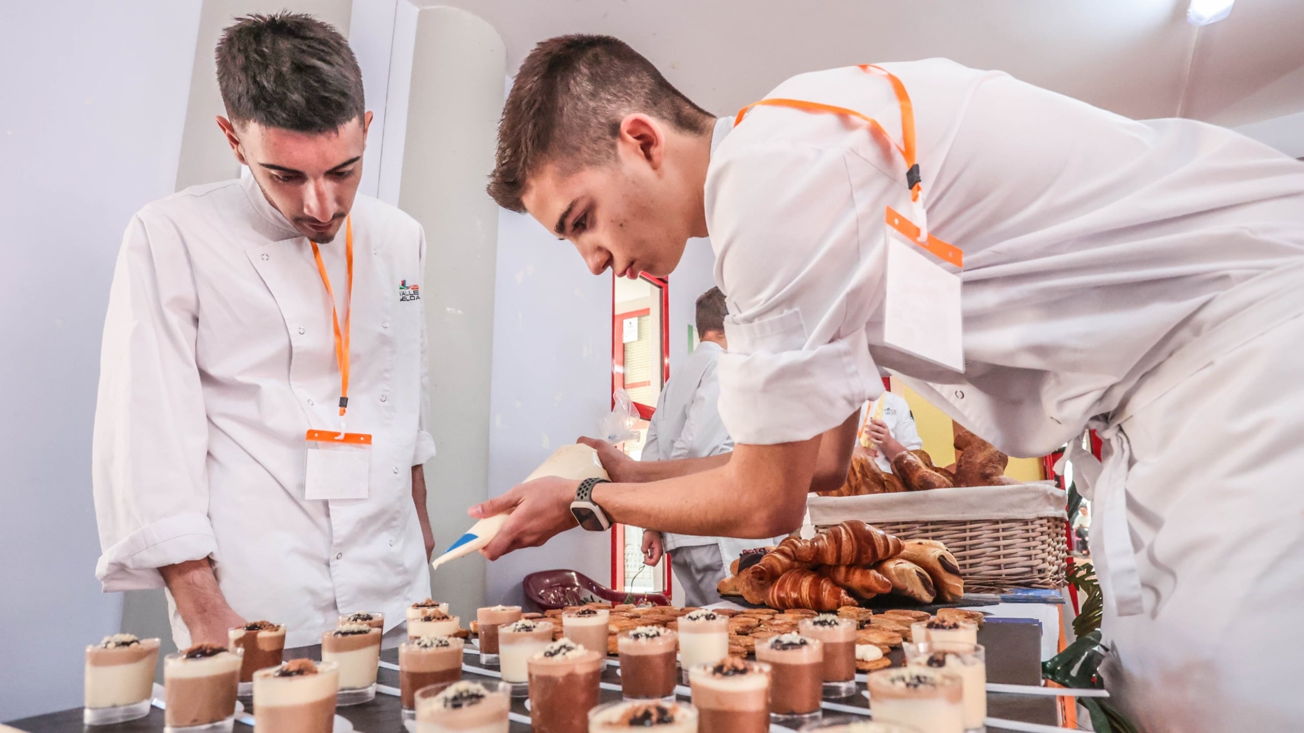 Imagen de archivo de una demostración culinaria del Baúl del Estudio y Empleo de Elda