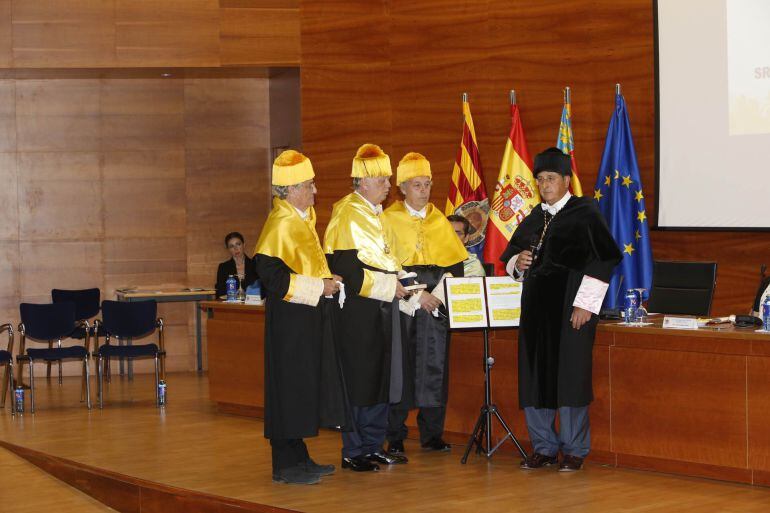 Acto de Investidura como Doctor Honoris Causa de Francisco Ivorra