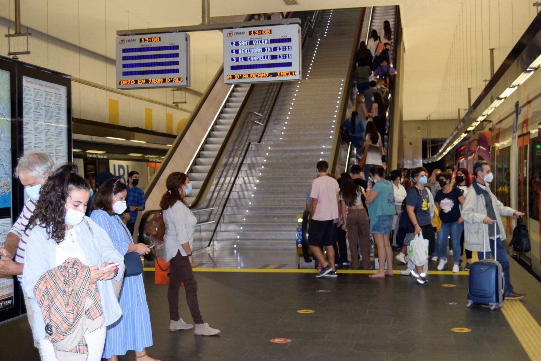 El TRAM d&#039;Alacant ofrecerá servicio durante toda la noche desde el día 21 al 24 de junio